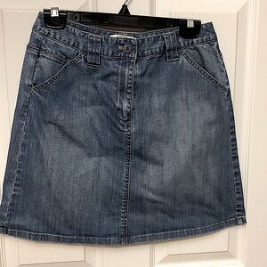 Stretchy Denim skirt from Talbots petite. Fits like a regular small